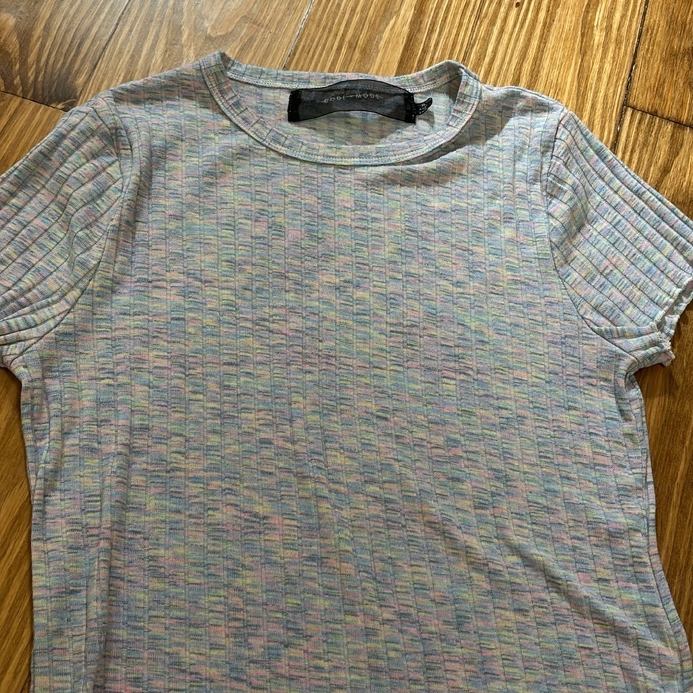 Code x Mode size XL Ribbed Tshirt - Picture 3 of 3
